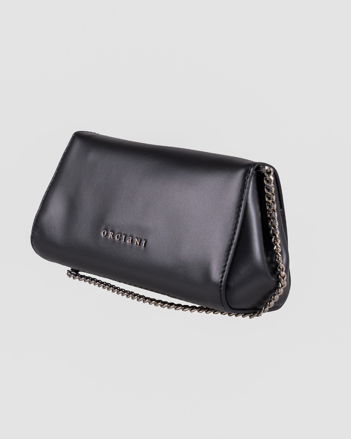 shop ORCIANI  Borsa: Orciani borsa clutch "Gossip" in pelle liscia.
Tre tasche interne di cui una con zip.
Chiusura con patta.
Tracolla aggiuntiva in catena.
Vitello liscio; finitura palladio.
Dimensioni: Larghezza: 20 cm / Altezza: 10 cm / Profondità: 7 cm.
Composizione: 100% pelle di vitello.
Made in Italy.. B02169 CHP-PALLADIO number 4324775